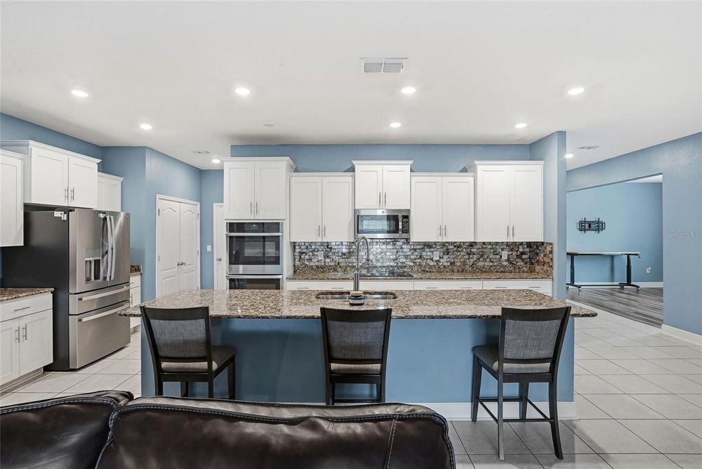 Image 21 of property listing at 11174 MARVELWOOD ROAD, Weeki Wachee, FL 34614