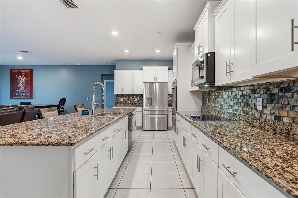 Image 24 of property listing at 11174 MARVELWOOD ROAD, Weeki Wachee, FL 34614