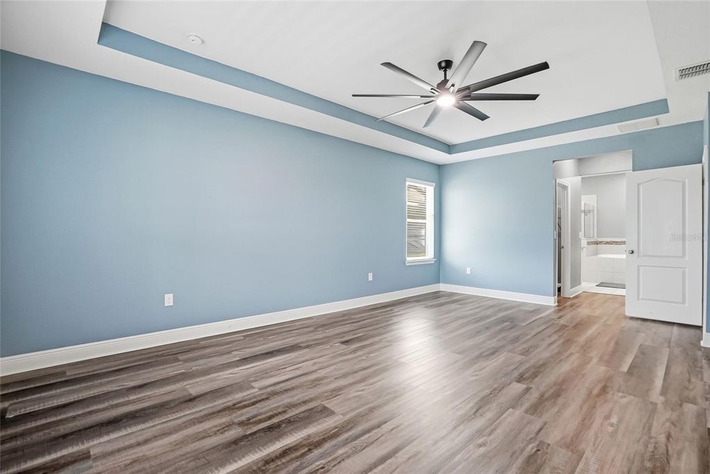 Image 39 of property listing at 11174 MARVELWOOD ROAD, Weeki Wachee, FL 34614