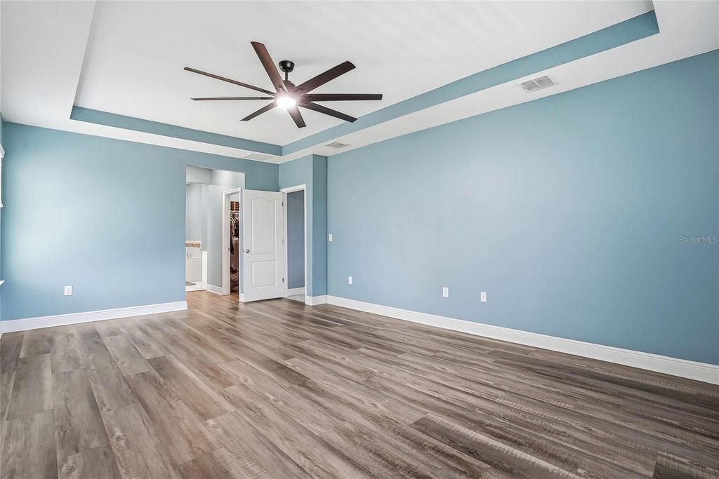 Image 40 of property listing at 11174 MARVELWOOD ROAD, Weeki Wachee, FL 34614