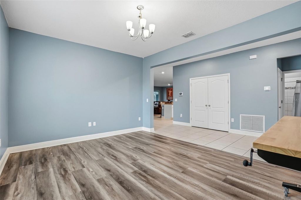 Image 10 of property listing at 11174 MARVELWOOD ROAD, Weeki Wachee, FL 34614