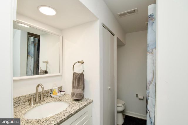 1702 LANG PL NE, Washington, DC 20002