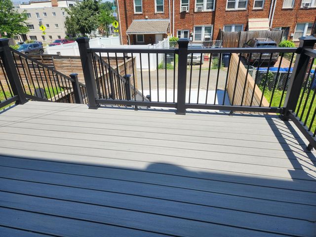 1702 LANG PL NE, Washington, DC 20002