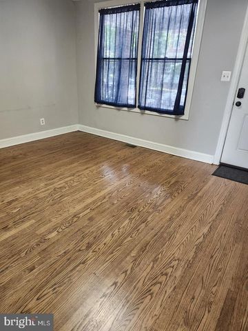 1702 LANG PL NE, Washington, DC 20002