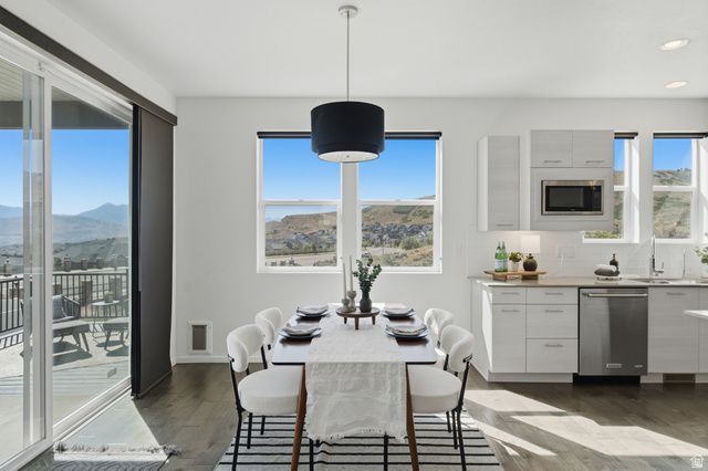 5039 AMBERMONT DR, Herriman, UT 84096