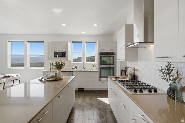 5039 AMBERMONT DR, Herriman, UT 84096