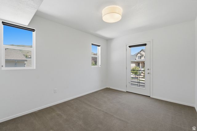 5039 AMBERMONT DR, Herriman, UT 84096