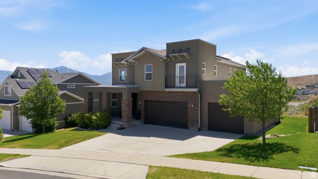 5039 AMBERMONT DR, Herriman, UT 84096