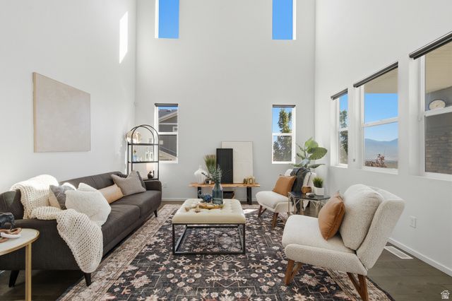 5039 AMBERMONT DR, Herriman, UT 84096