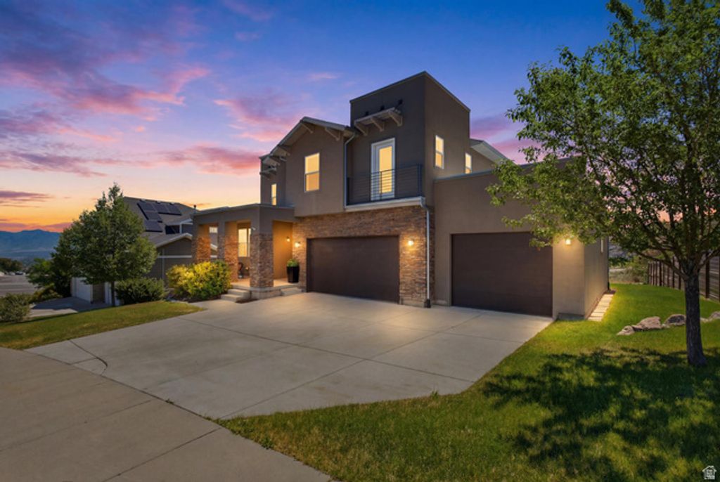 5039 AMBERMONT DR, Herriman, UT 84096