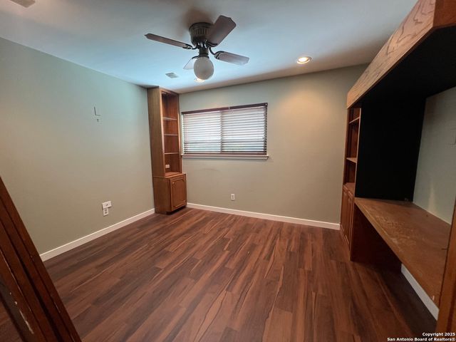 102 Vassar Ln Apt 4, San Antonio, TX 78212