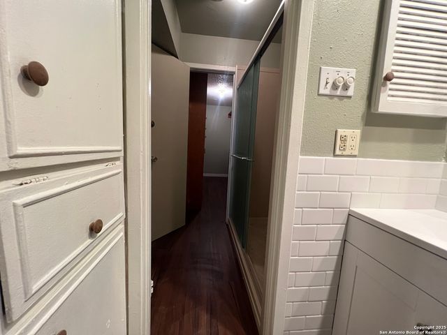 102 Vassar Ln Apt 4, San Antonio, TX 78212