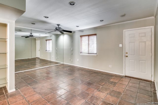 102 Vassar Ln Apt 4, San Antonio, TX 78212