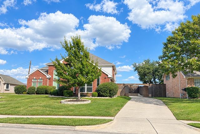 3832 Leon Drive, Carrollton, TX 75010