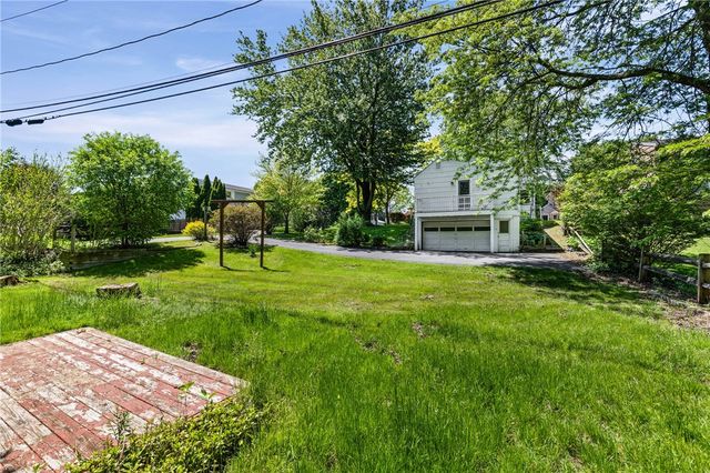 166 Wood Road, Greece, NY 14626