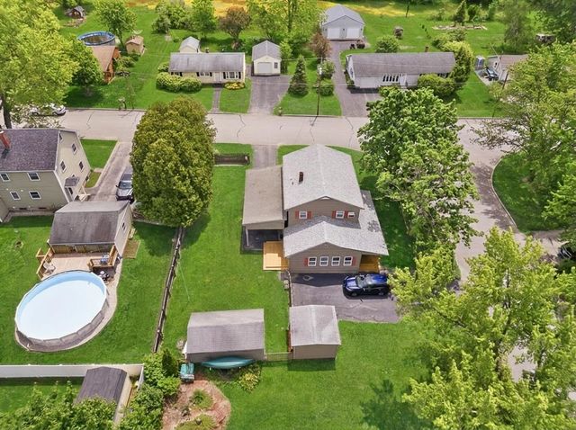 44 Sherwood Meadows, Pembroke, NH 03275