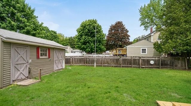 44 Sherwood Meadows, Pembroke, NH 03275