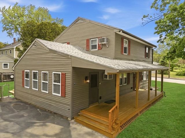 44 Sherwood Meadows, Pembroke, NH 03275