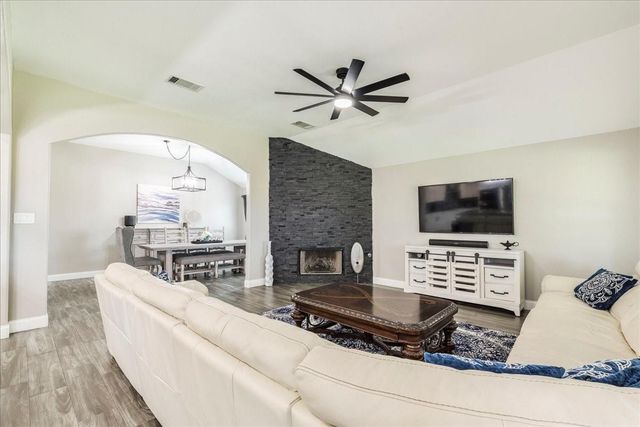 18716 Alnwick Castle DR, Pflugerville, TX 78660