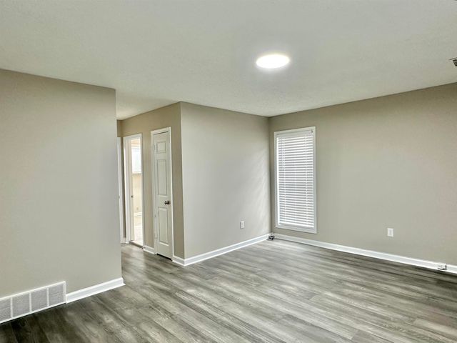 6043 TALL WILLOW DR, Memphis, TN 38141