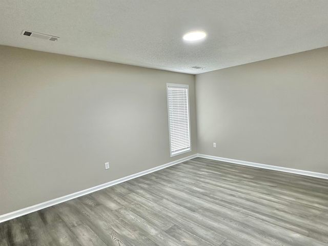 6043 TALL WILLOW DR, Memphis, TN 38141