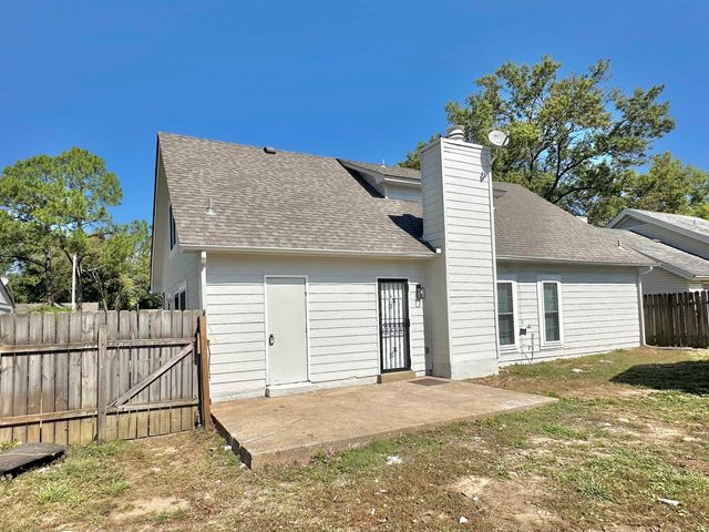 6043 TALL WILLOW DR, Memphis, TN 38141