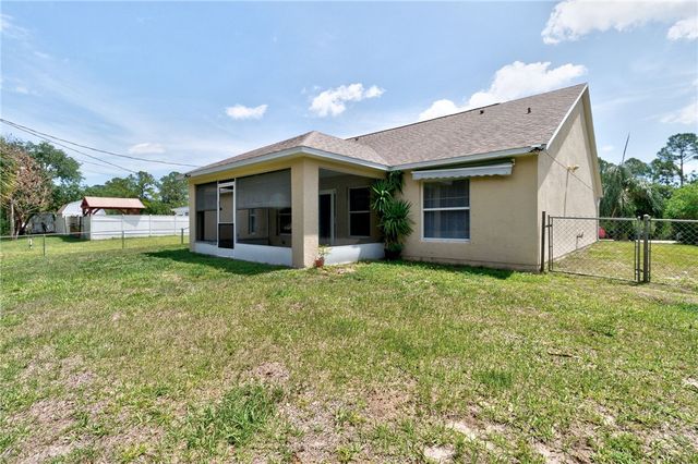 8465 101st Avenue, Vero Beach, FL 32967