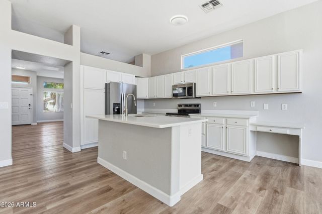 17644 N 17TH Street, Phoenix, AZ 85022