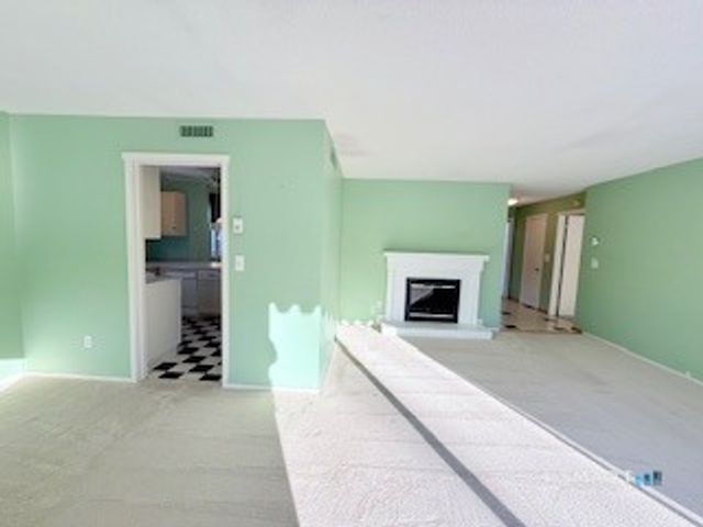 318 Heritage Village E, Southbury, CT 06488