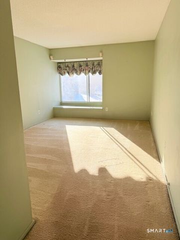 318 Heritage Village E, Southbury, CT 06488