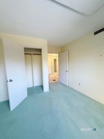 318 Heritage Village E, Southbury, CT 06488