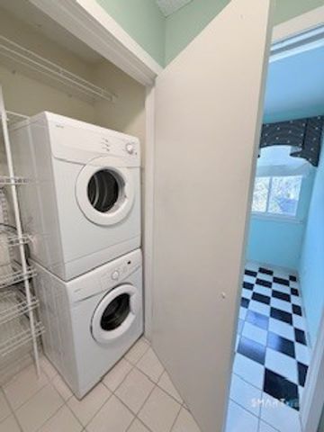 318 Heritage Village E, Southbury, CT 06488