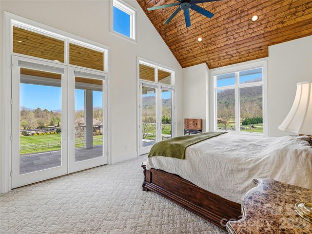 5 Sweetgrass Lane, Fletcher, NC 28732
