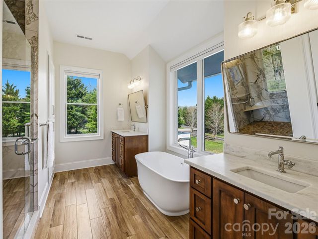 5 Sweetgrass Lane, Fletcher, NC 28732