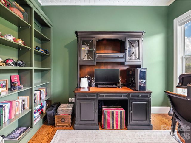5 Sweetgrass Lane, Fletcher, NC 28732