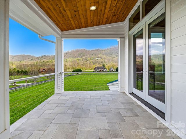 5 Sweetgrass Lane, Fletcher, NC 28732