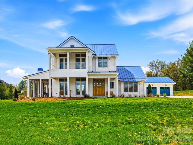 5 Sweetgrass Lane, Fletcher, NC 28732