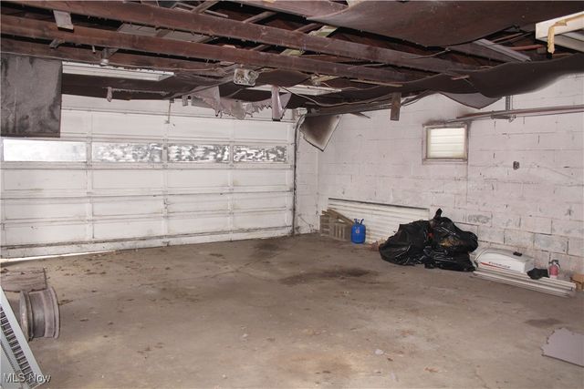 329 Rockdale Drive, Follansbee, WV 26037