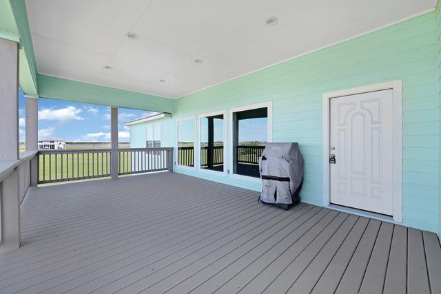 747 Waypoint Drive, Palacios, TX 77465