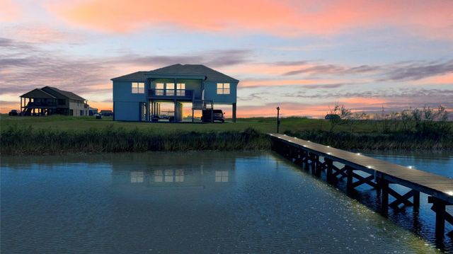 747 Waypoint Drive, Palacios, TX 77465