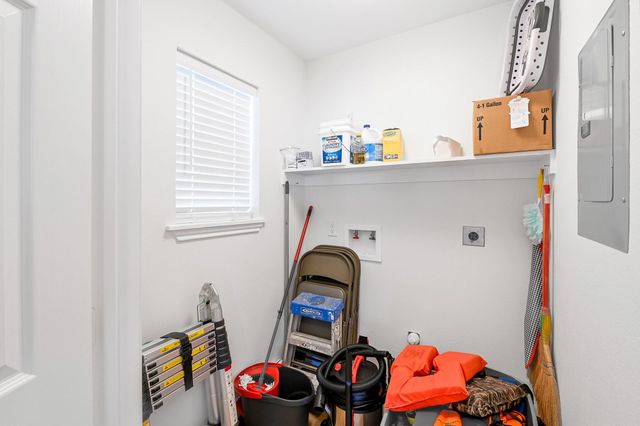 747 Waypoint Drive, Palacios, TX 77465