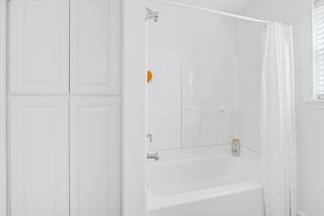 747 Waypoint Drive, Palacios, TX 77465