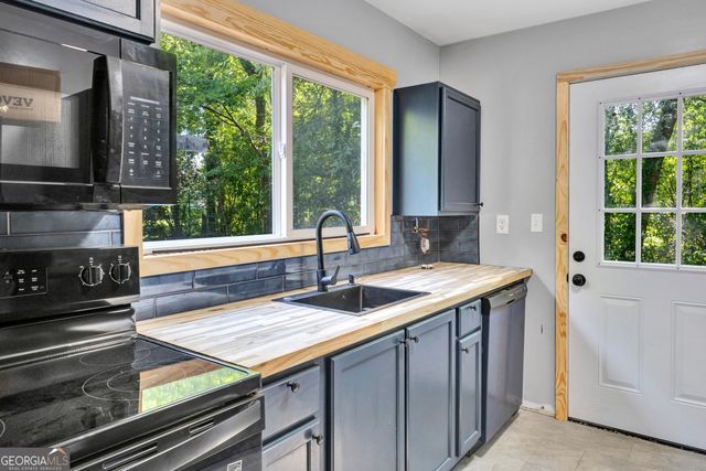 2159 HENDRICKS Street, Covington, GA 30014