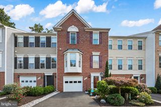 3025 BARDEN OAKS CT, Oakton, VA 22124