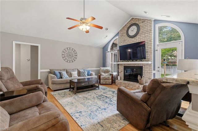 616 Royal Grant DR, Chesapeake, VA 23322