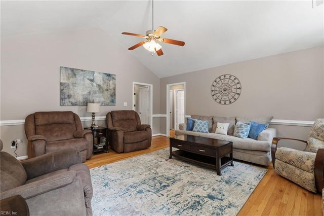 616 Royal Grant DR, Chesapeake, VA 23322