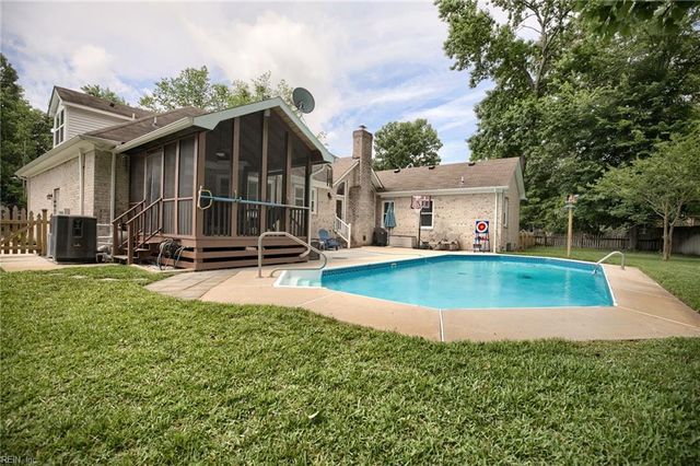 616 Royal Grant DR, Chesapeake, VA 23322