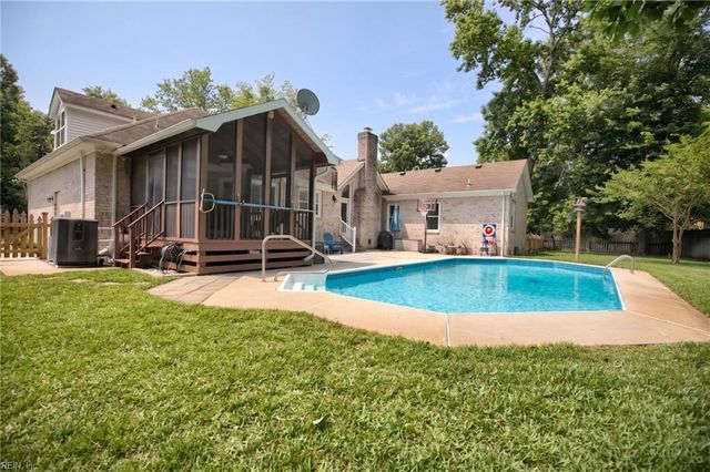 616 Royal Grant DR, Chesapeake, VA 23322
