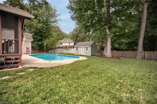 616 Royal Grant DR, Chesapeake, VA 23322