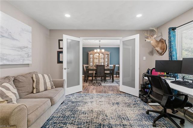616 Royal Grant DR, Chesapeake, VA 23322